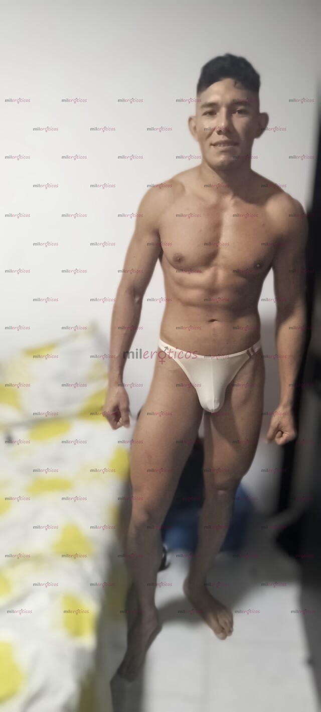 FOTOS DE CHICO SEXY ATLÉTICO LATINO DE 1:80.CM DE ESTATURA DIVERTIDO CON MUCHO FUEGO POR