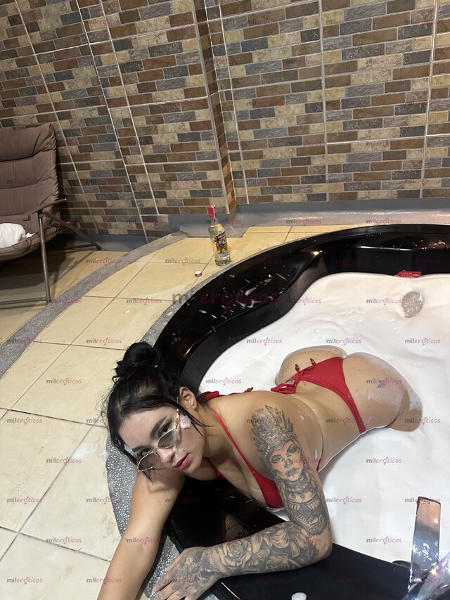 FOTOS DE LINDA UNIVERSITARIA SÚPER CALIENTE TETONA DELICIOSA
