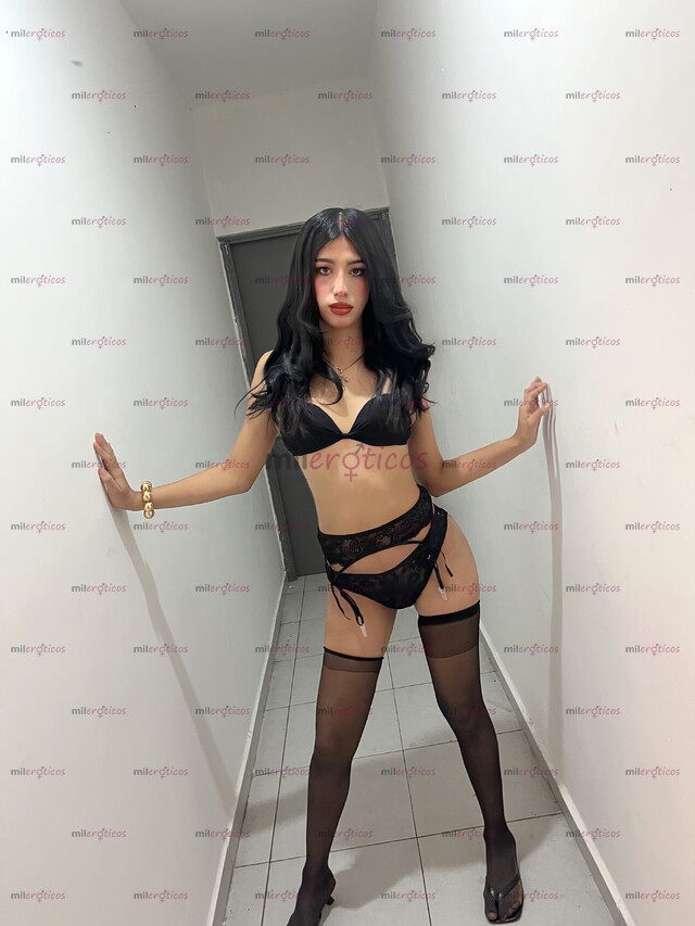 FOTOS DE TU MORENITA PRECIOSA TODA UNA MODELO PUESTA PARA TI