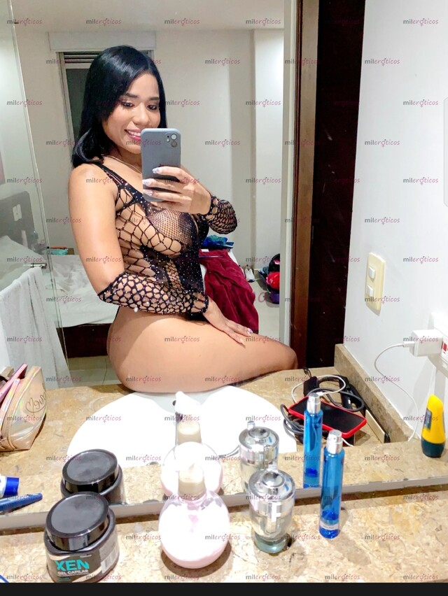 FOTOS DE HOLA CARIÑO SOY ADARA RECIÉN LLEGADA FULL FOGOSA APRETADITA GARGANTA PROFUNDA.
