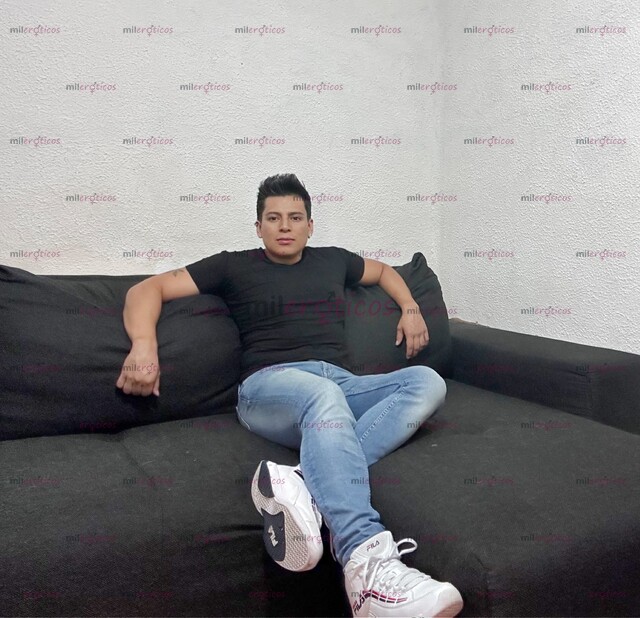FOTOS DE UN CHICO PROMEDIO PERO MUY CULON Y COMPLACIENTE EN LA CIUDAD DE MEXICO
