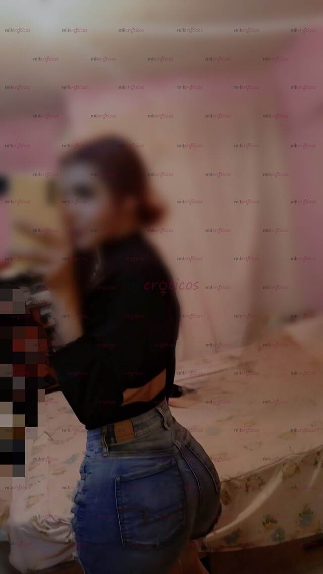 FOTOS DE PAPI MÁNDAME WHATSAPP Y DIME DÓNDE QUERÉS TENER SEXO EN LA CAMA EN EL BAÑO ?