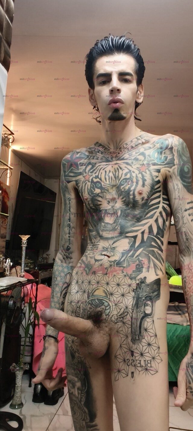 FOTOS DE FLACO ACTIVO BLANCO TATUADO MORBOSO CON SITIO