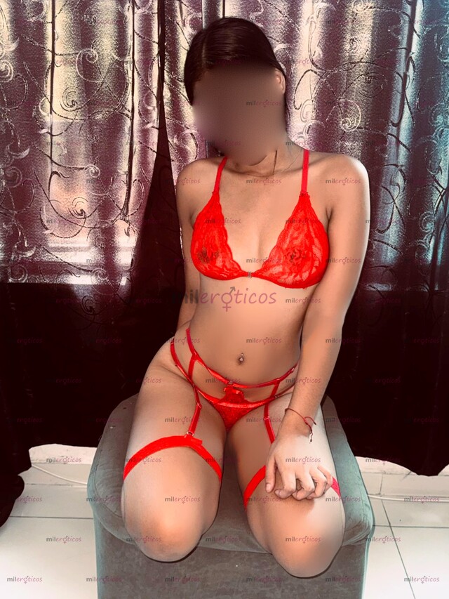 FOTOS DE HOLA MI AMOR SOY GÉMINIS UNA HERMOSA PELINEGRA DE CUERPASO Y BUENA COLA