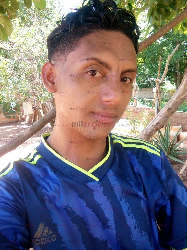 FOTOS DE LLEGO TU MORENO ENCANTADOR A COMPLACER TODOS TU DESEOS