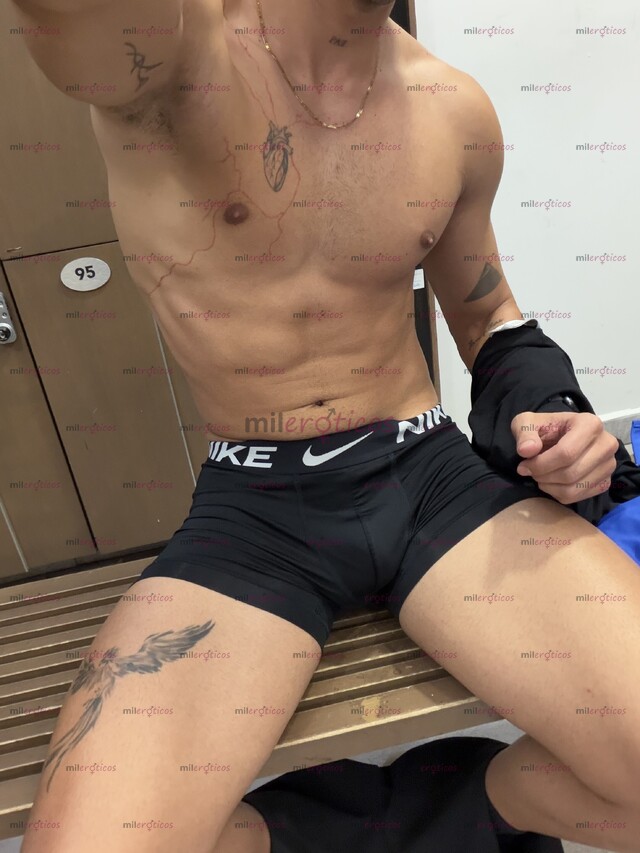 FOTOS DE ACTIVO GUAPO MASCULINO DISPONIBLE PARA COMPLACERTE