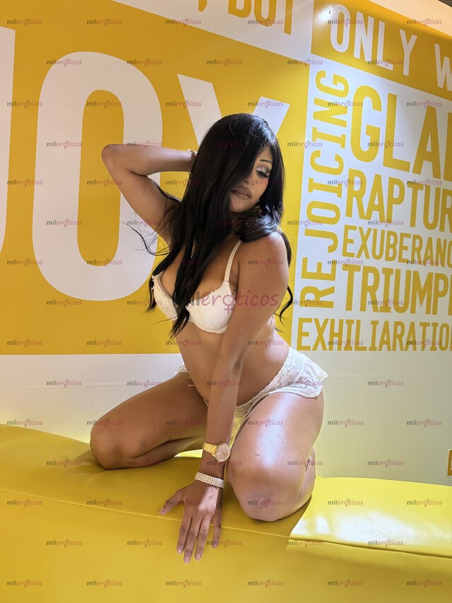 FOTOS DE TU MORENA CALIENTE Y TÚ PUTITA CACHONDA DE FUEGO
