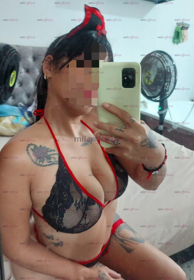 FOTOS DE NUEVA E,HERMOSA CUERPO NATURAL Y MIRADA CAUTIVADORA