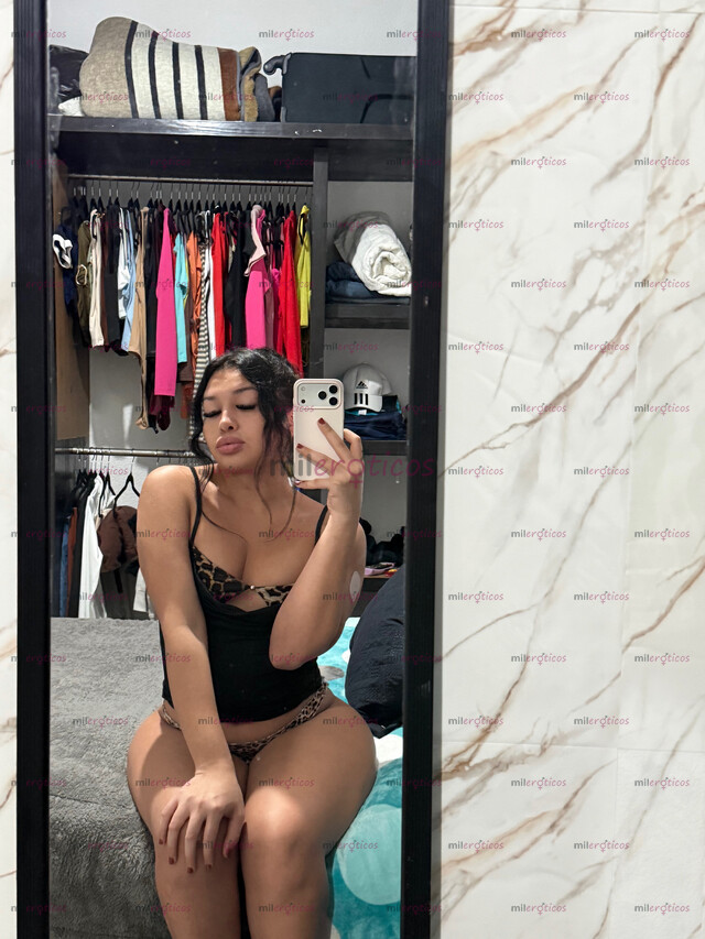 FOTOS DE PAU HERMOSA JOVENCITA FEMENINA DE VISITA EN MÉRIDA LISTA PARA CUMPLIR TUS DESEOS