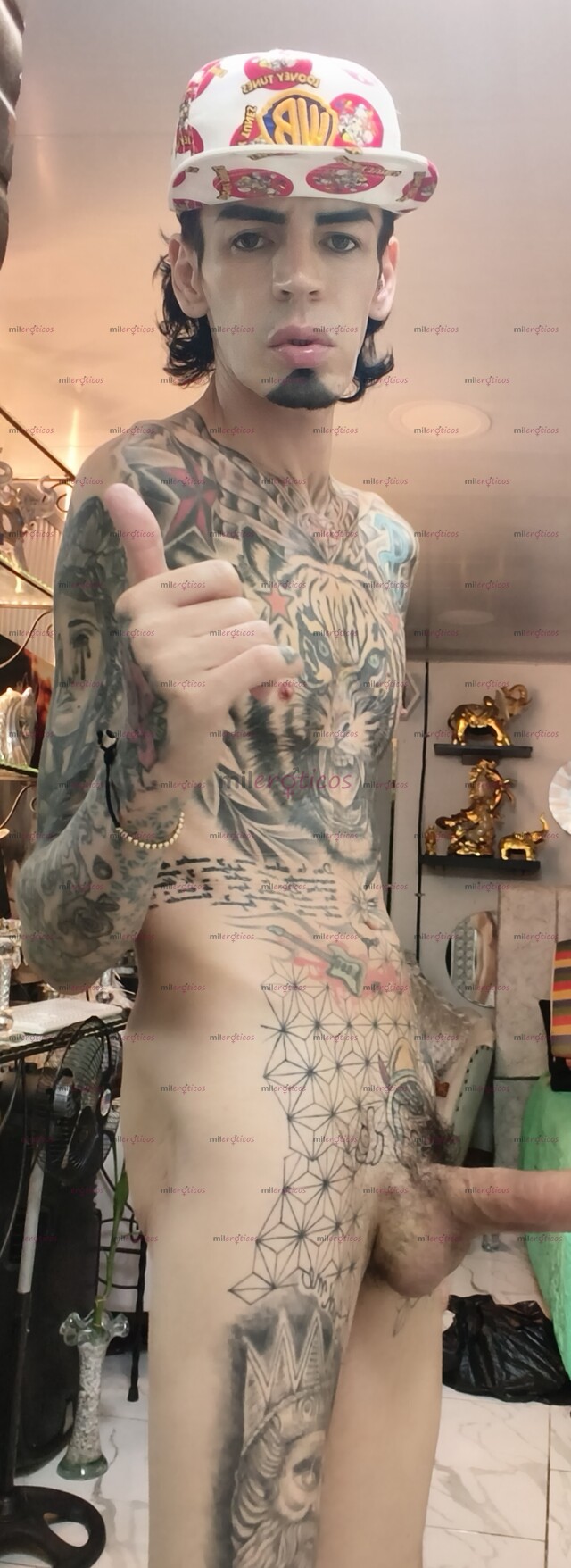 FOTOS DE FLACO VERGON ACTIVO TATUADO MORBOSO CON LUGAR