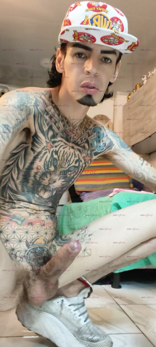 FOTOS DE FLACO VERGON ACTIVO TATUADO MORBOSO CON LUGAR