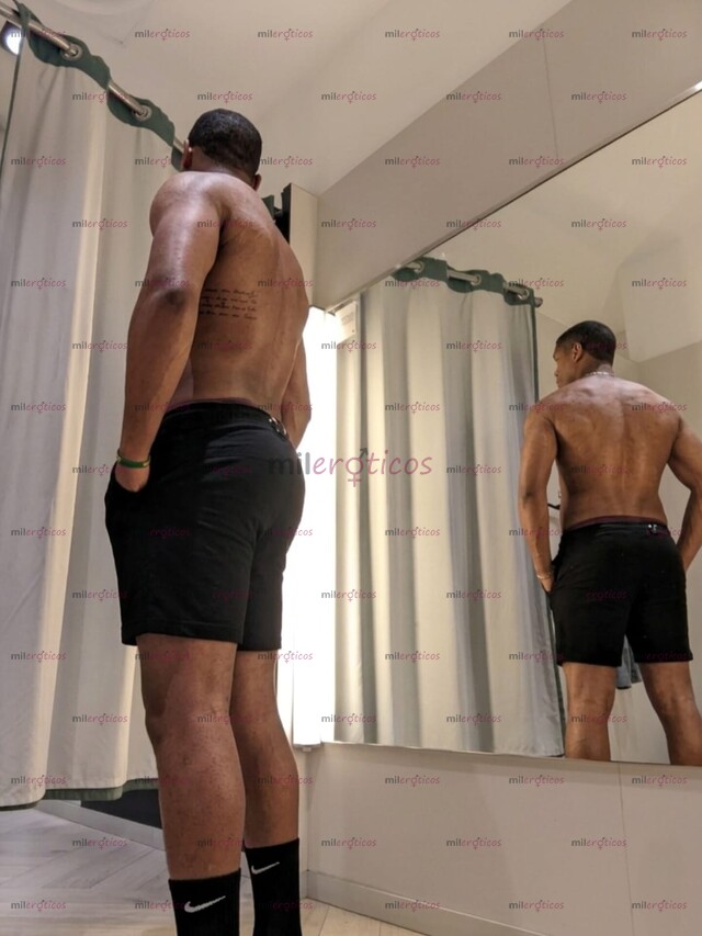 FOTOS DE MORENO CALIENTE CON GRAN ACTITUD PARA COMPLACER A LAS DAMAS
