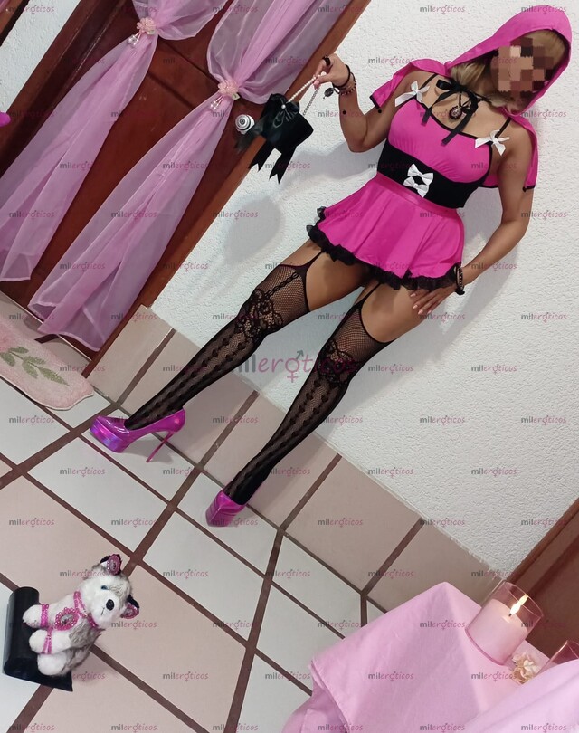 FOTOS DE CAPERUCITA FUCSIA CLEOPATRA...EL LOBO NO PERDONA SOLO DEVORA LO QUE DESEA