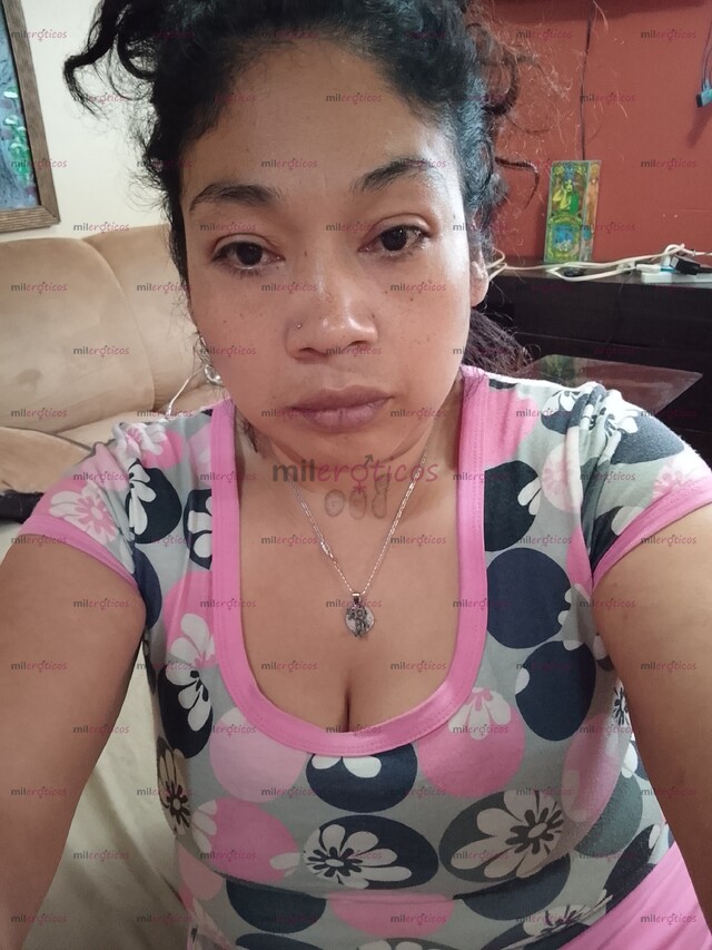FOTOS DE CHICA BISEXUAL MUY ARDIENTE AMANTE DISCRETA CON GANAS DE COMPLACERTE