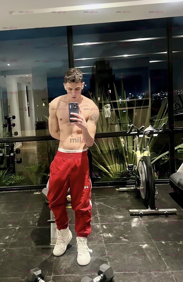 FOTOS DE MASCULINO, UNIVERSITARIO, DISCRETO CONTENIDO EXCLUSIVO