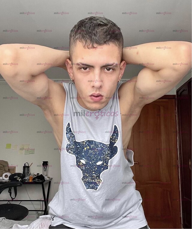 FOTOS DE MASCULINO, UNIVERSITARIO, DISCRETO CONTENIDO EXCLUSIVO