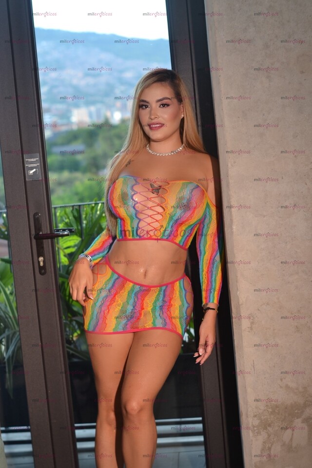 FOTOS DE MONA TETONA CON UN DELICIOSO CULO Y UN EXCELENTE SERVICIO