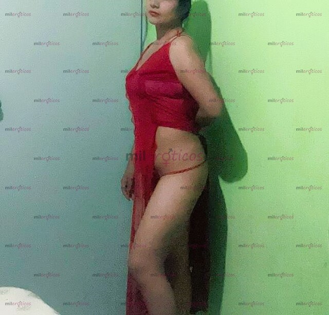 FOTOS DE CHICA BONITA, AGRADABLE, CON BONITO AROMA, CON RICOS MOVIMIENTOS DE CADERA.
