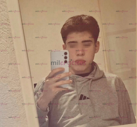 FOTOS DE TWINK DELGADO, ALTO, 21 AÑOS DISPONIBLE PARA YA