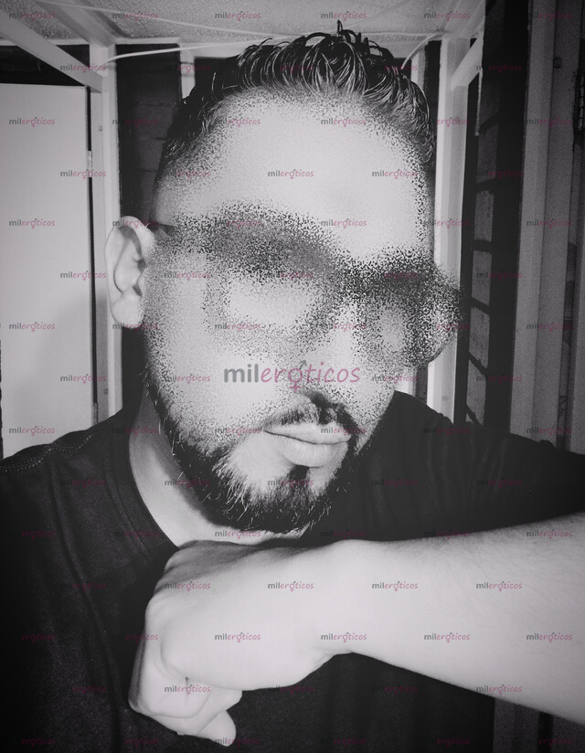 FOTOS DE DOMINIO DISCRECIÓN CARÁCTER EXPERIENCIA BDSM CONTROL Y OBEDIENCIA
