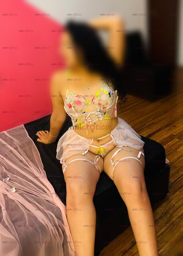 FOTOS DE SHALOM..JOVENCITA CON CADERAS DELICIOSOS, GRANDES GLUTEOS Y PECHOS CHIQUITOS..
