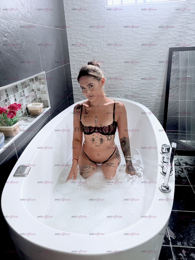 FOTOS DE DELICIOSA PAISA TATUADA DISPUESTA A COMPLACER TUS DESEOS !!!
