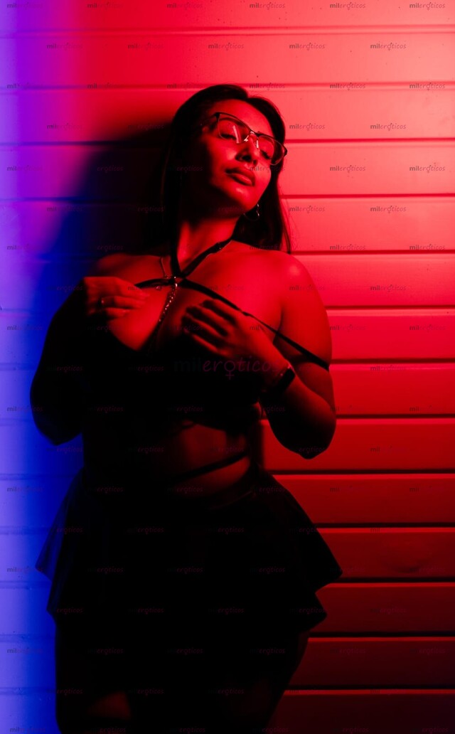 FOTOS DE RUBI DIOSA CURVILÍNEA DE 20 AÑOS LISTA OARA DEBORARTE