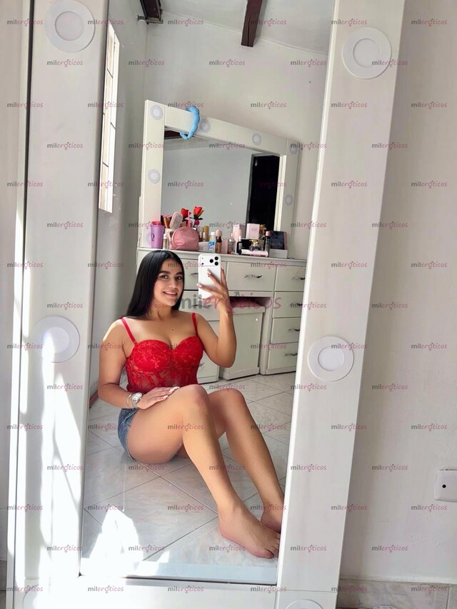 FOTOS DE ANTONELLA SCORT CON UN RICO CUERPO Y CON UN ROSTRO ANGELICAL QUE TE ENCATARA
