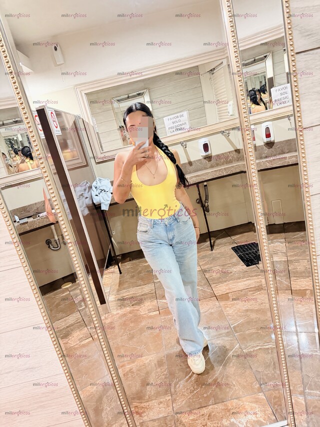 FOTOS DE FLAQUITA NATURAL PELO NEGRO MUY LINDA Y SENSUAL SOLO PARA TI