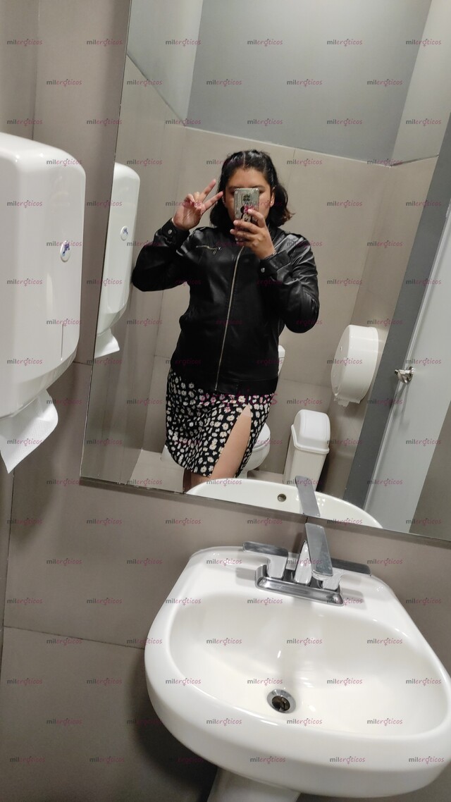 FOTOS DE COMPAÑÍA DISCRETA Y AMABLE DE FIGURA VOLUPTUOSA