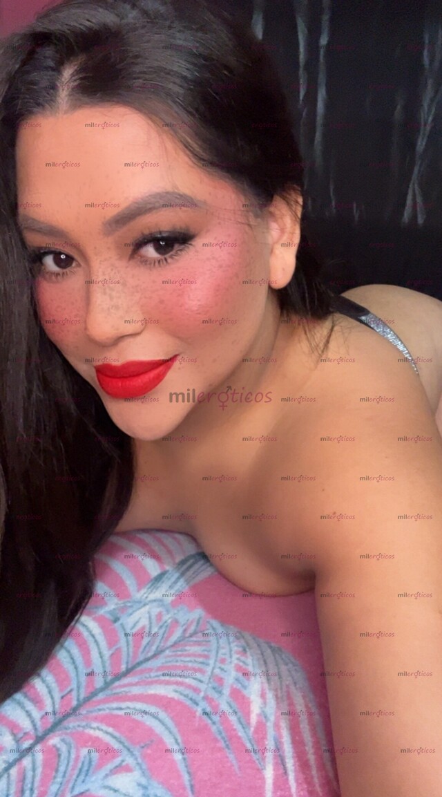 FOTOS DE EL LUJO DE UNA VERDADERA MUÑECA CALIENTE Y COMPLACIENTE
