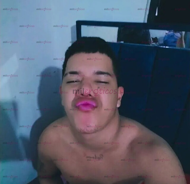 FOTOS DE SOY DERECK UN CHICO COMPLACIENTE PASIVO Y CALIENTE