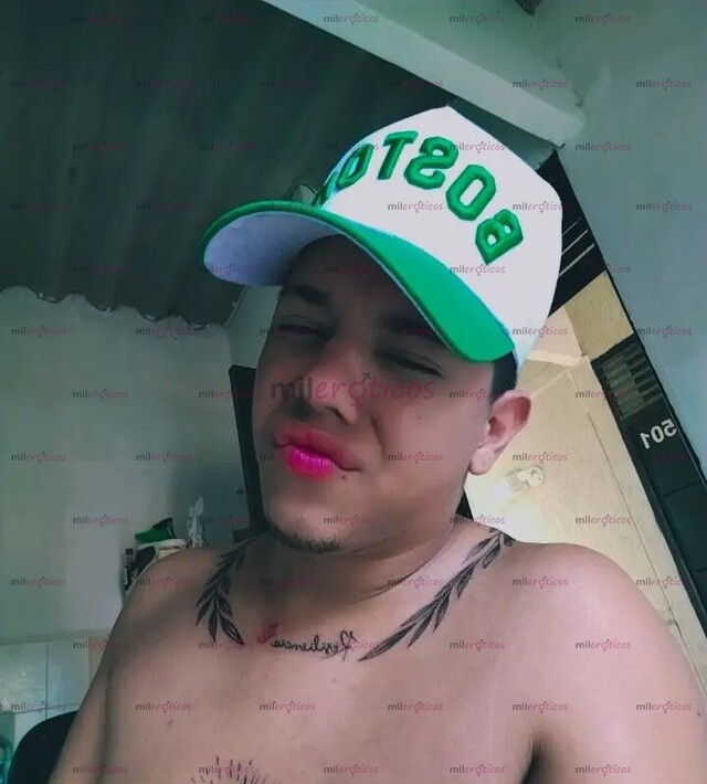 FOTOS DE SOY DERECK UN CHICO COMPLACIENTE PASIVO Y CALIENTE
