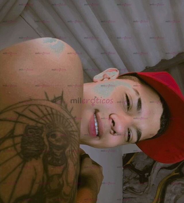 FOTOS DE SOY DERECK UN CHICO COMPLACIENTE PASIVO Y CALIENTE