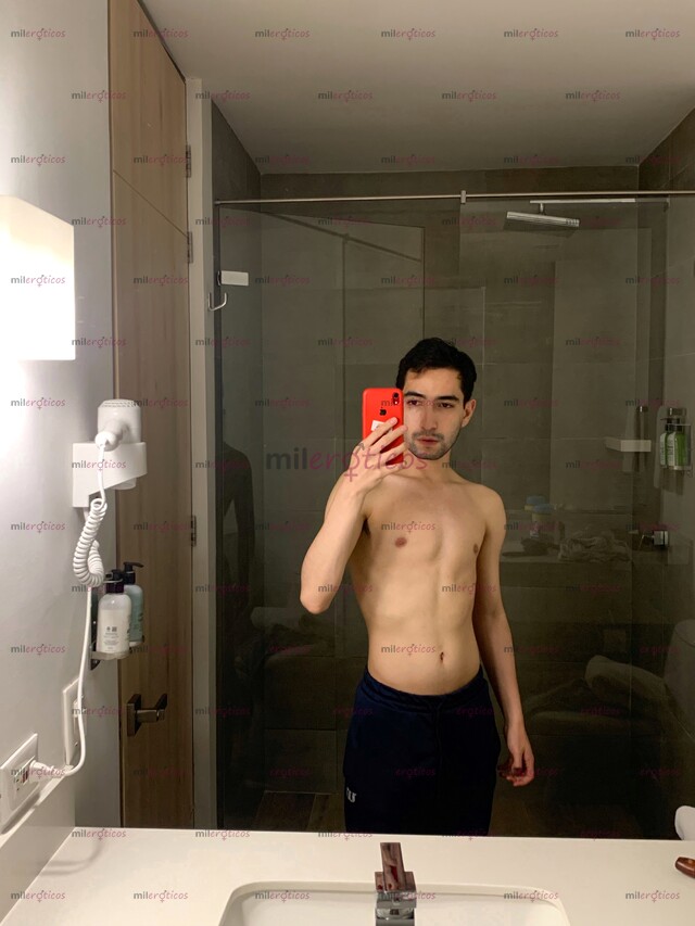 FOTOS DE TWINK BLANCO SUMISO 25 AÑOS 170 CM VERSÁTIL PASIVO DISPONIBLE PARA SERV