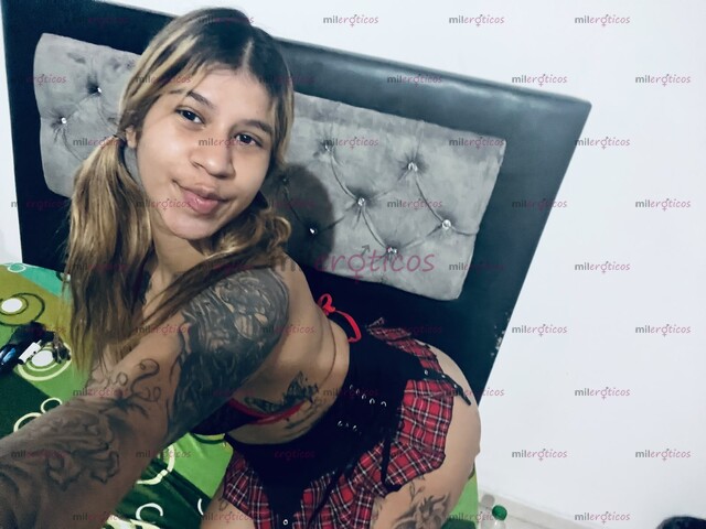 FOTOS DE ANTHONELLITA ARRECHITA CON GANAS DE SACAR TU LECHE VEN AMI CITIO