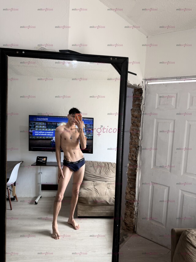 FOTOS DE DE VUELTA SOLO POR UNOS DÍAS GUAPO ALTO DELGADO Y SÚPER SEXY