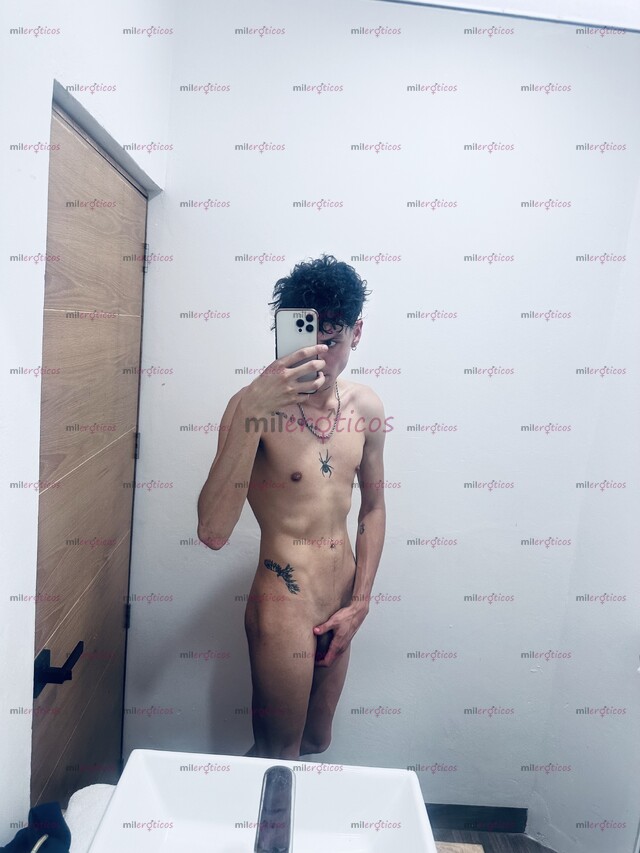 FOTOS DE DE VUELTA SOLO POR UNOS DÍAS GUAPO ALTO DELGADO Y SÚPER SEXY