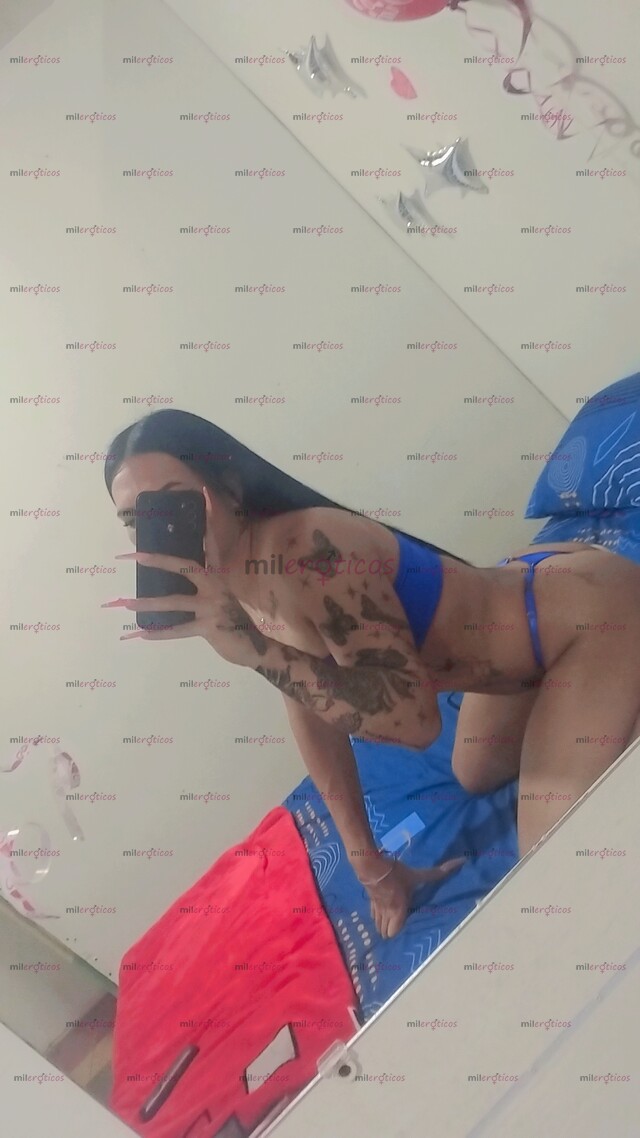 FOTOS DE MUY CALIENTE UNA PELINEGRA ARDIENTE DISPUESTA A COMPLACER TODOS TU PLACER