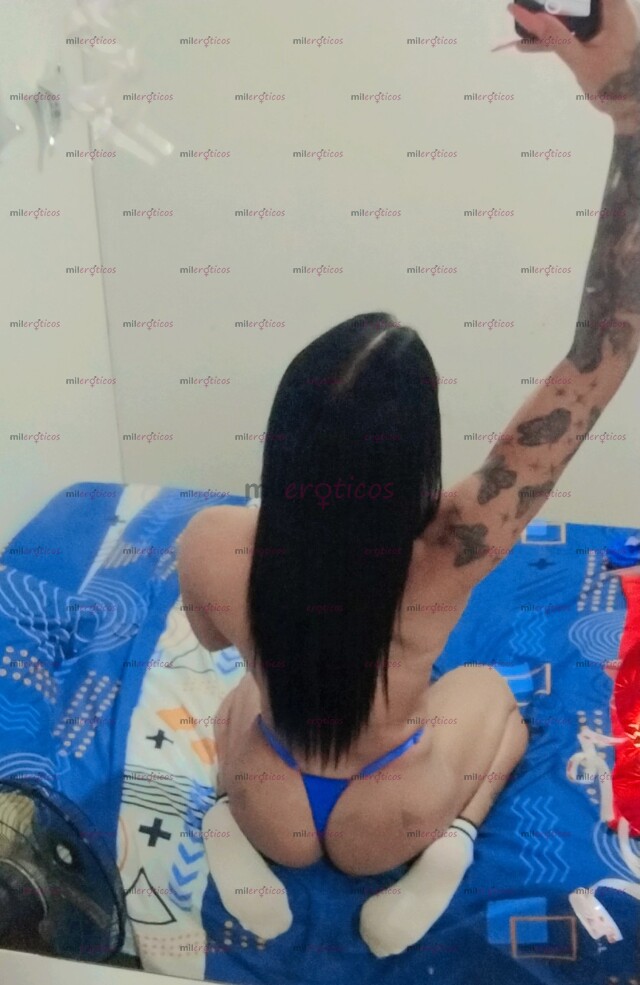FOTOS DE MUY CALIENTE UNA PELINEGRA ARDIENTE DISPUESTA A COMPLACER TODOS TU PLACER