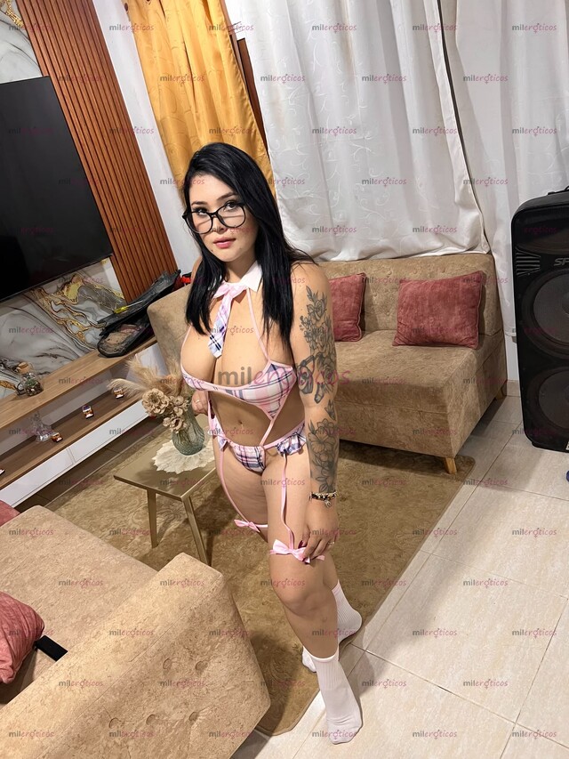 FOTOS DE BOMBÓN PRECIOSA NENA TROSUDITA CALIENTE Y JUGUETONA