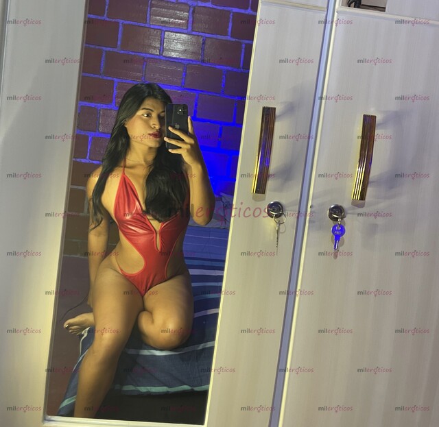 FOTOS DE LINDA , SEXY ,ELEGANTE Y MUY CALIENTE CHICA TRANS EN LA CIUDAD