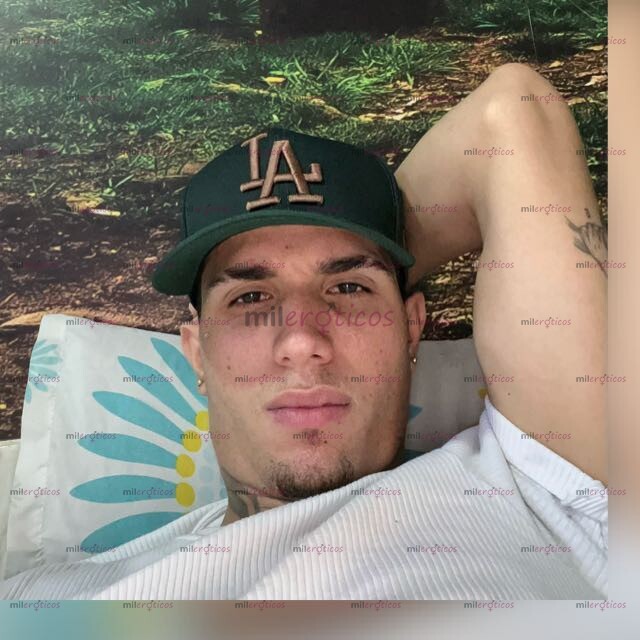 FOTOS DE JOVEN PARCHADO 22 CM CON SITIO EN BOGOTÁ POR UNOS DÍAS QUIEN