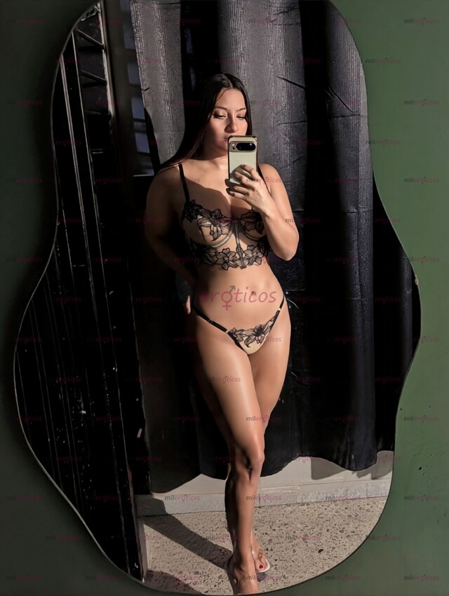 FOTOS DE LUCIANA: ELEGANCIA POR FUERA, TRAVESURA POR DENTRO.