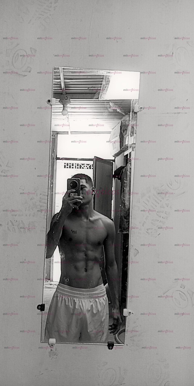 FOTOS DE JOVEN MORENO DE 20 AÑOS BIEN DOTADO FULL ACTIVO WHATSAPP 3247243274