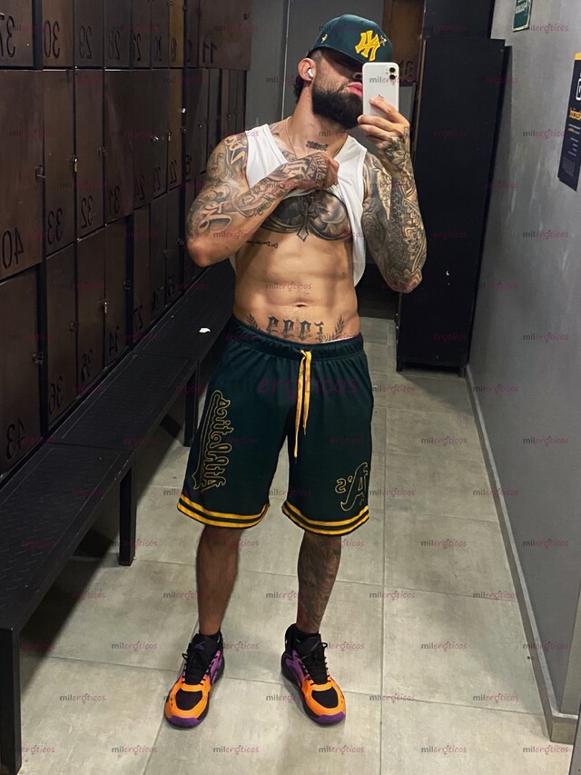 FOTOS DE MACHO HETERO VARONIL CON 22 CM PARA ELLA