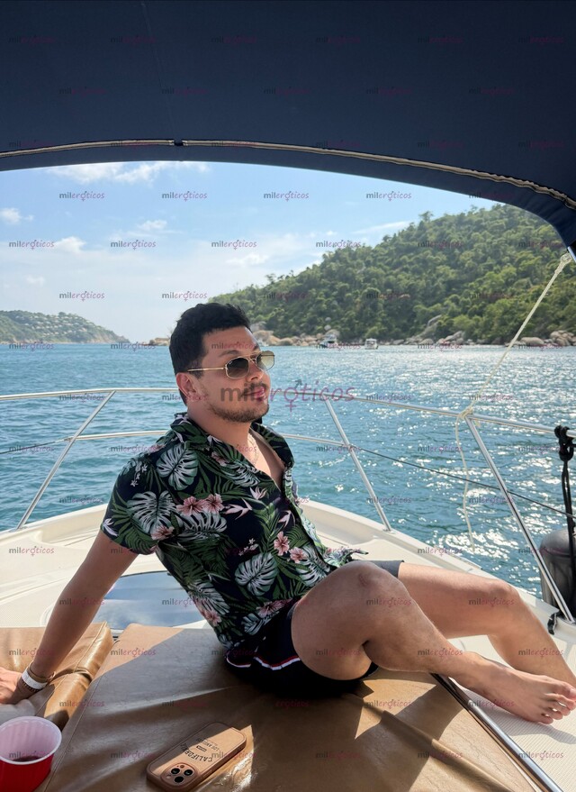 FOTOS DE ONLY FOR MEN. FLUENT ENGLISH,EDUCATED,CHILL, AND HORNY AF