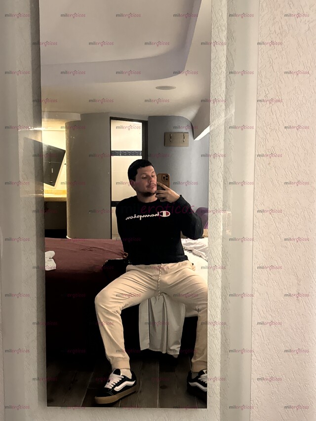 FOTOS DE SOLO HOMBRES!!!!!CHECAS MIS VIDEOS!EDUCADO TRANQUILO Y CALIENTE .
