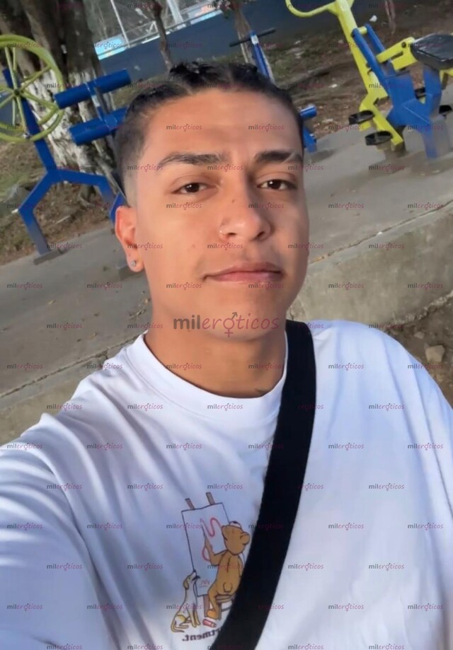 FOTOS DE JOVEN MORENO COMPLACIENTE, MASCULINO, ACTIVO NO VERGON, DISPONIBLE, SERIO