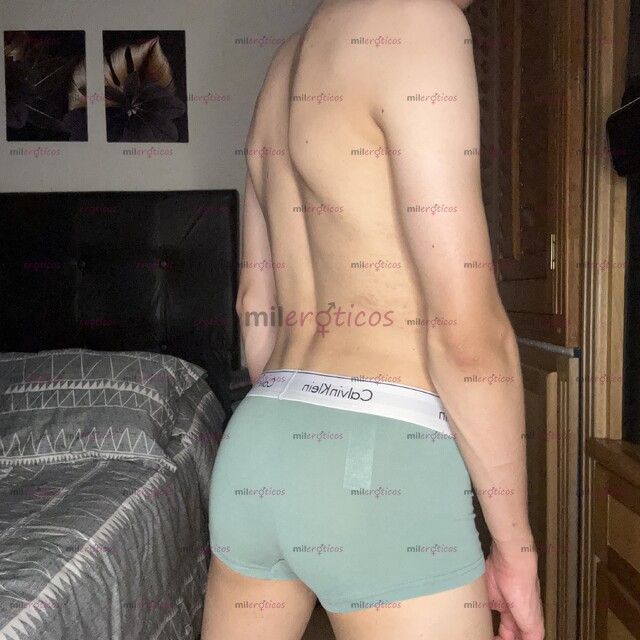 FOTOS DE UN JOVEN DISCRETO Y VARONIL PARA HACERTE COMPAÑIA Y PASARLA MUY BIEN